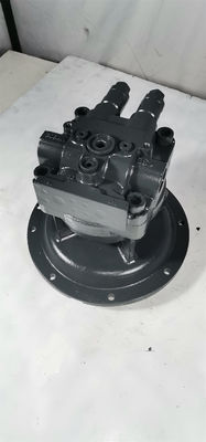Le moteur de balancement de l'excavateur Hitachi ZX230 M5X130 4330233
