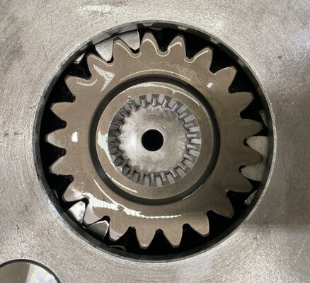 R480-9 R520-9 Boîte de vitesses pivotante pour pièces détachées de pelleteuses Hyundai 390B-12100 Boîte de vitesses de réduction rotative