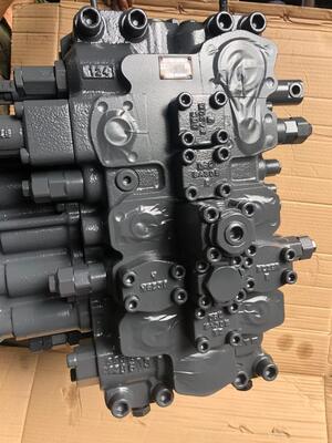 CX290 CX290B KBJ3023 KBJ12141 KBJ11001 Ensemble de distributeur principal hydraulique KYB pour pièces d'excavatrice CASE