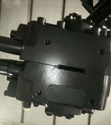 S300LC-V Ventilateur de commande hydraulique principal pour les pièces de rechange de l'excavatrice Doosan 426-00199 Assemblage de vannes de distribution