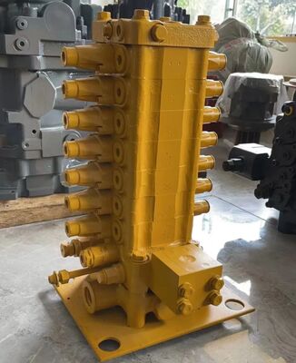 Vanne de commande principale hydraulique PC60-7 pour pièces de rechange d'excavatrice Komatsu 723-26-11100 723-26-10104 723-26-10102 723-26-10101 Vanne de commande principale OEMtrol Valve