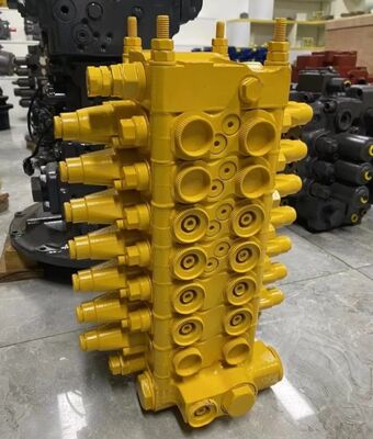 Vanne de commande principale hydraulique PC60-7 pour pièces de rechange d'excavatrice Komatsu 723-26-11100 723-26-10104 723-26-10102 723-26-10101 Vanne de commande principale OEMtrol Valve